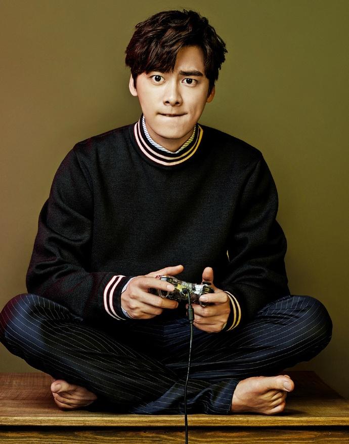 青春修炼传奇,校花的贴身高手最新贴吧章节