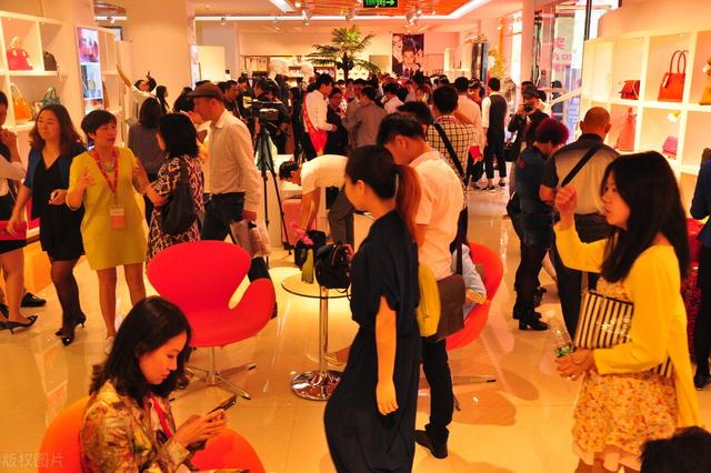 最新火爆生意的现象与观点论述