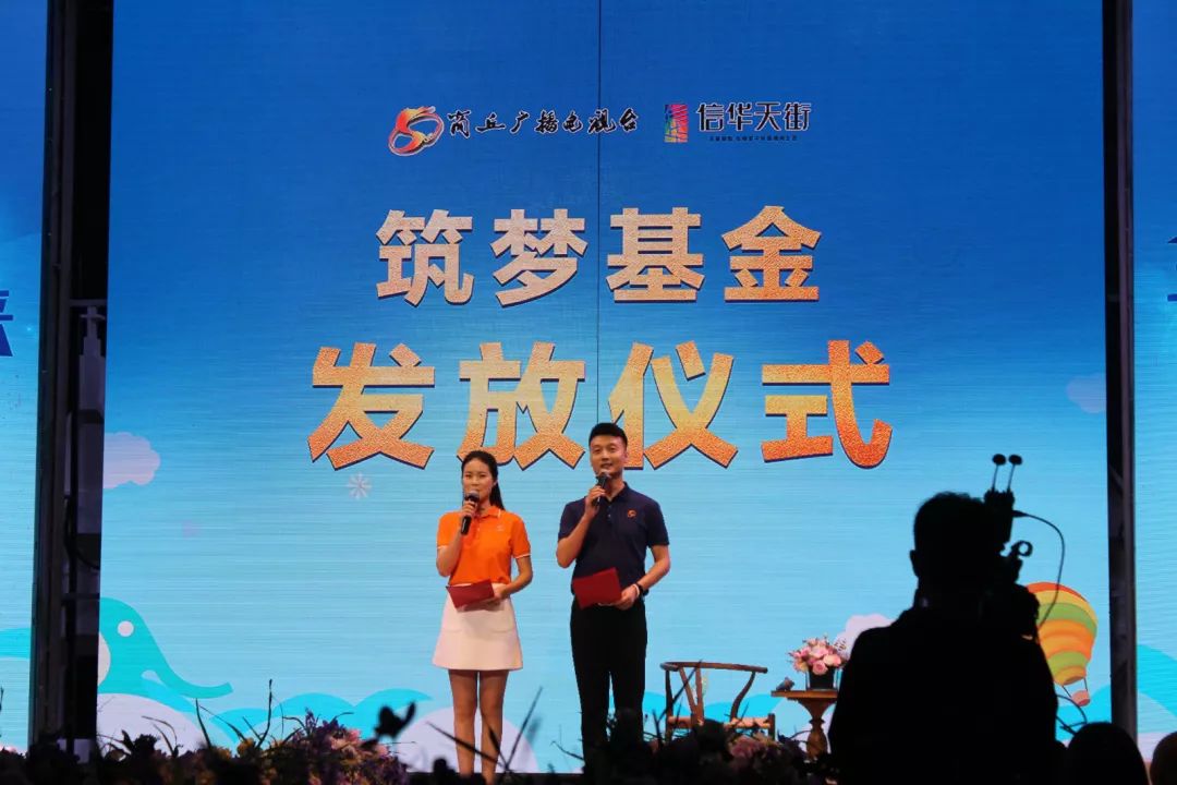 日常趣事与友情的温暖纽带——黄了华最新分享