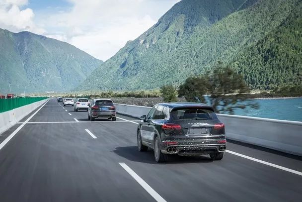 最新小保时捷,自然美景的奇妙探索之旅