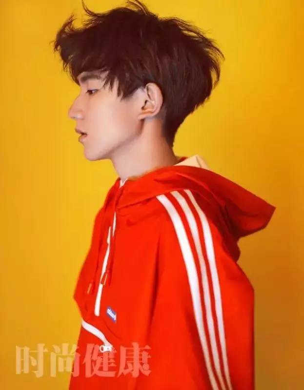 王源最新日常,城市中的温馨时光揭秘