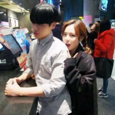 科技重塑浪漫,最新情侣头像校园——情侣专属的高科技体验