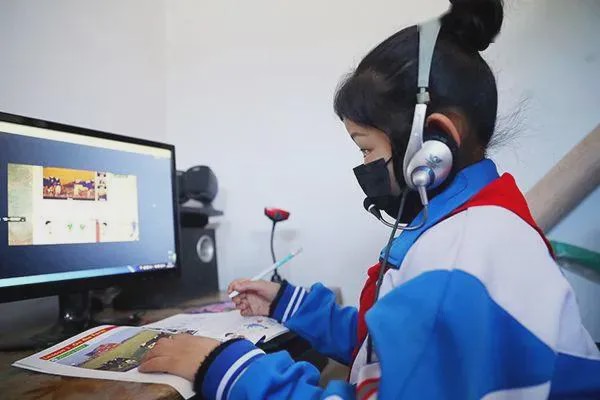 肺疫最新疫情下的日常生活观察与感悟