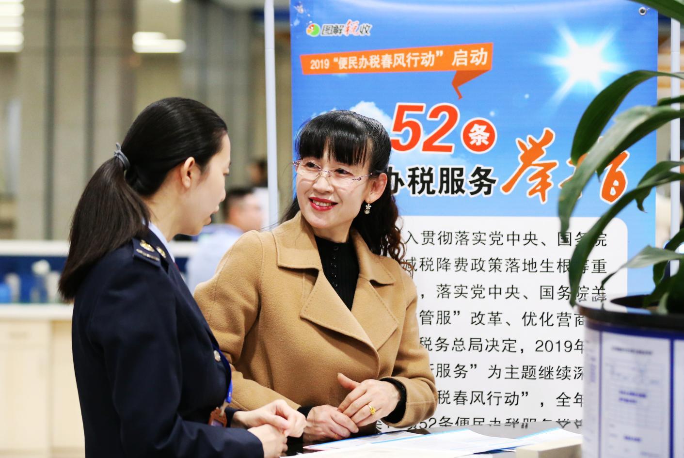 潍坊油价调整动态，城市变迁中的自信与成就感，最新油价信息解析