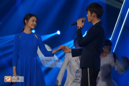 张翰郑爽最新视频,科技新品亮相,感受未来生活体验的魅力