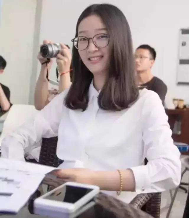关于章莹颖的最新消息,时代变革评估_幽雅版23.333