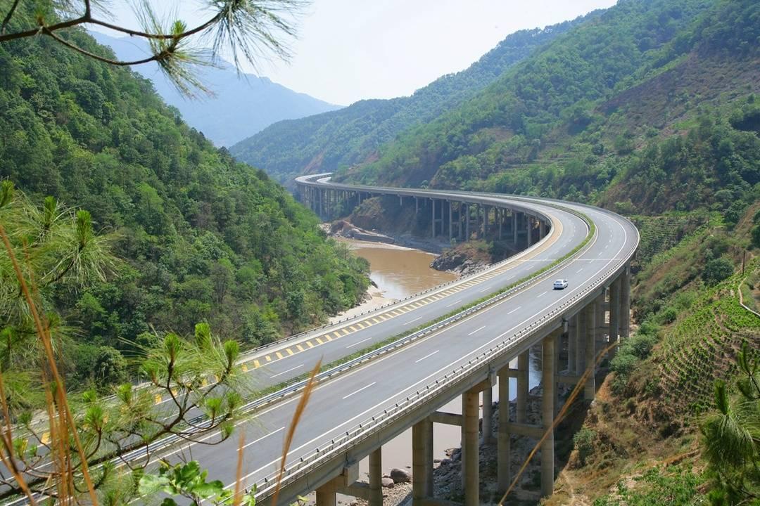 凉山高速公路最新消息,动态解读分析_零障碍版23.755