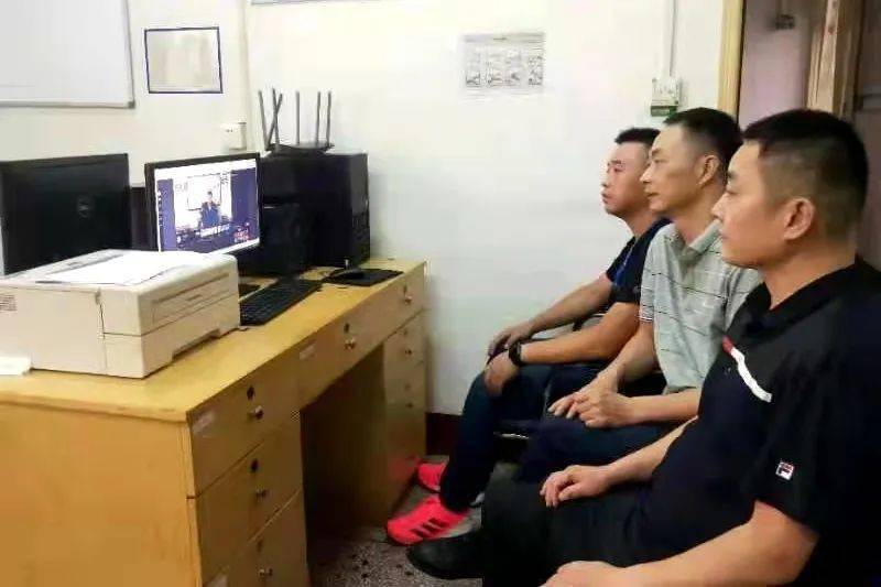 油管最新版本,时代背景下的视频巨擘