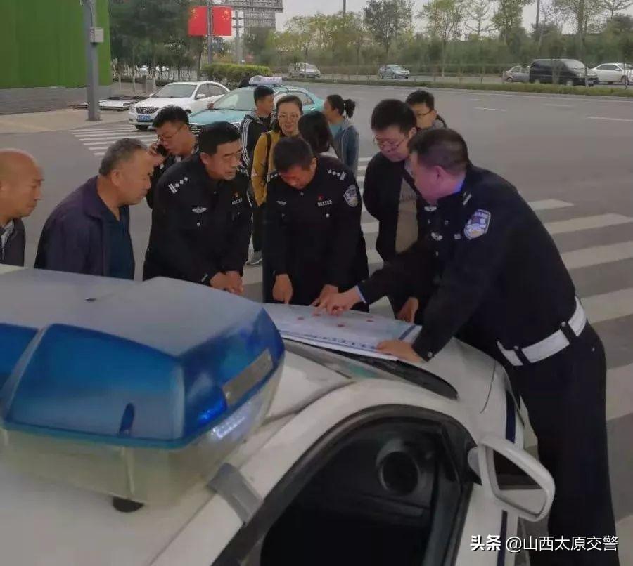 辅警改革最新动态与小巷深处的特色小店探秘