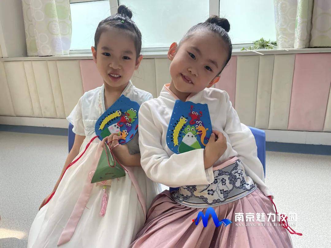 SHKD系列最新,城市小角落的温馨日常