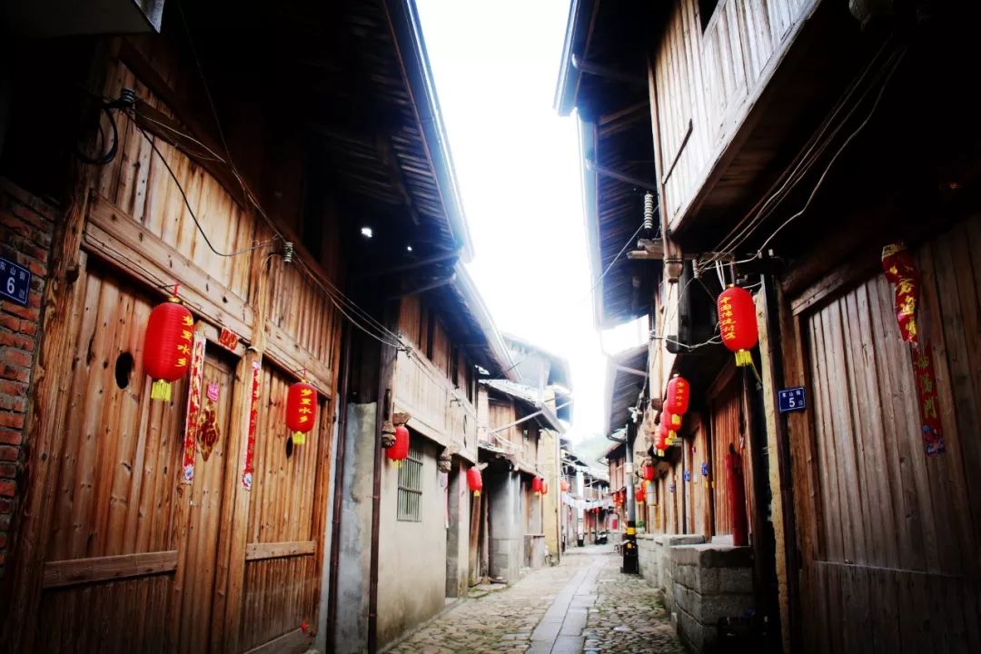 兰州八月疫情下的隐秘魅力，探索小巷特色小店