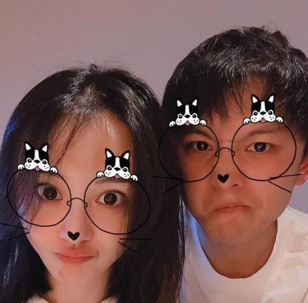 郑爽最新动态,自然美景中的内心平和之旅