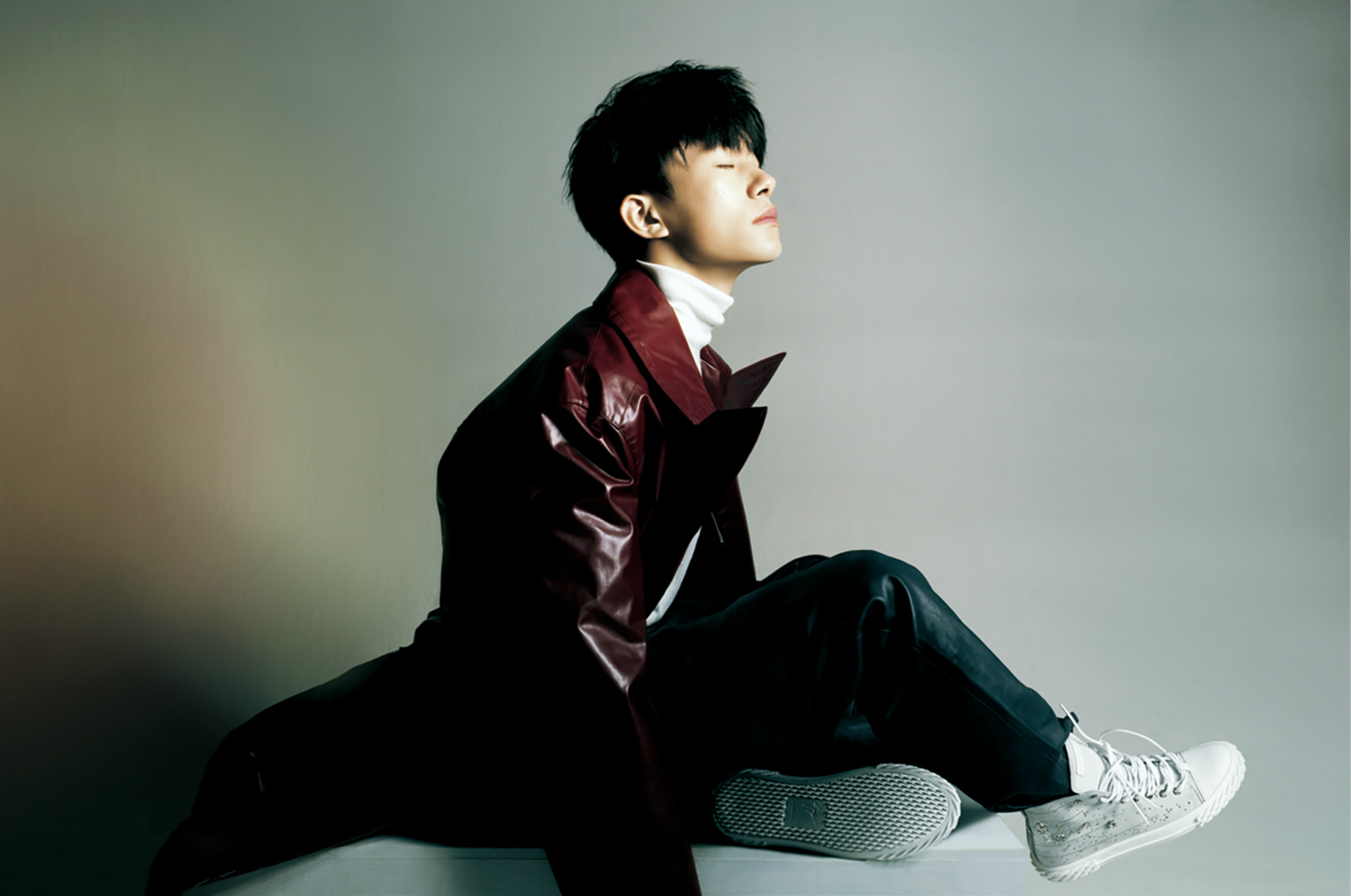 跟组演员与科技之光,演绎全新科技产品的无限魅力