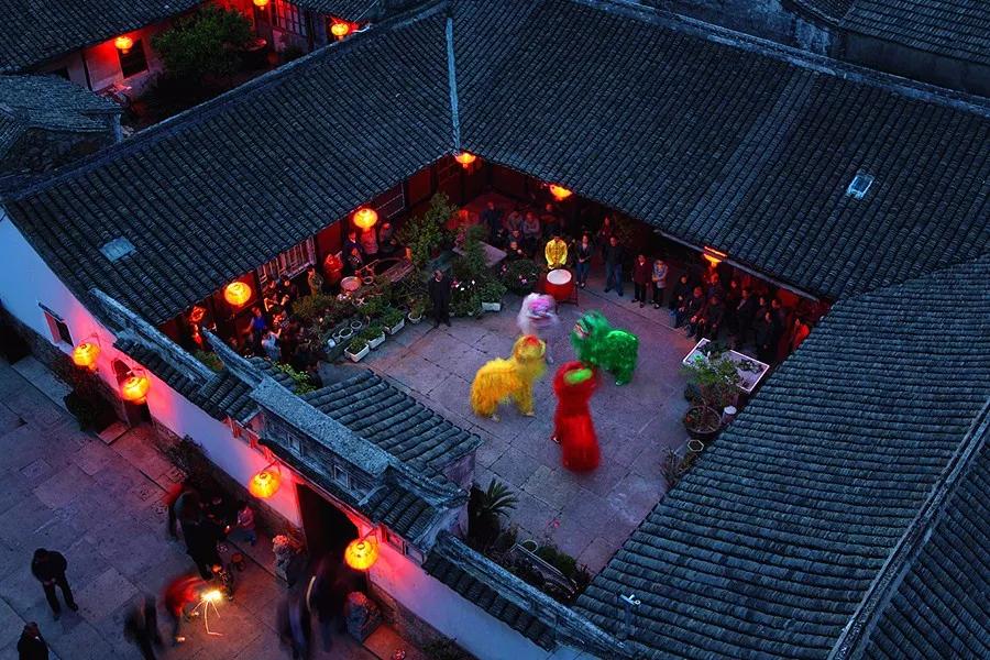 DX最新版,小巷探索之旅,发现隐秘宝藏