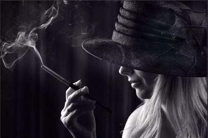 欧美最新伦理,拥抱变化,自信成就梦想之路